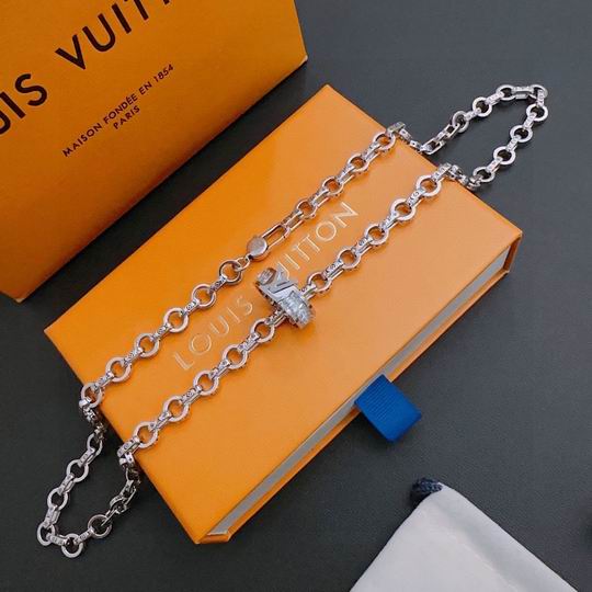LV Necklace 11lyh179